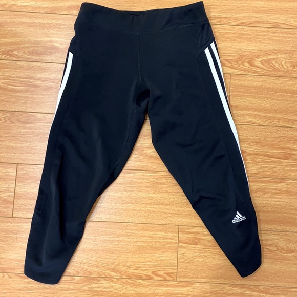 Adidas Capris Women’s - Picture 1 of 3